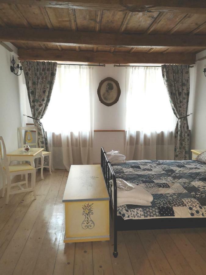 Crown Of Karolina Apartment บราชอฟ ภายนอก รูปภาพ